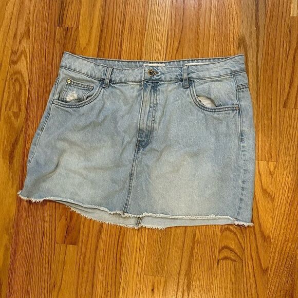 Denim Micro Mini Skirt - Picture 2 of 6